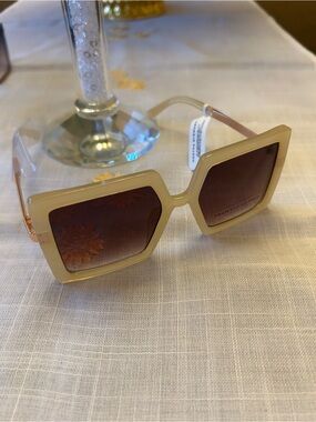 Martha Stewart Oversized Square Sunglasses - Cream Frame, Brown Lenses